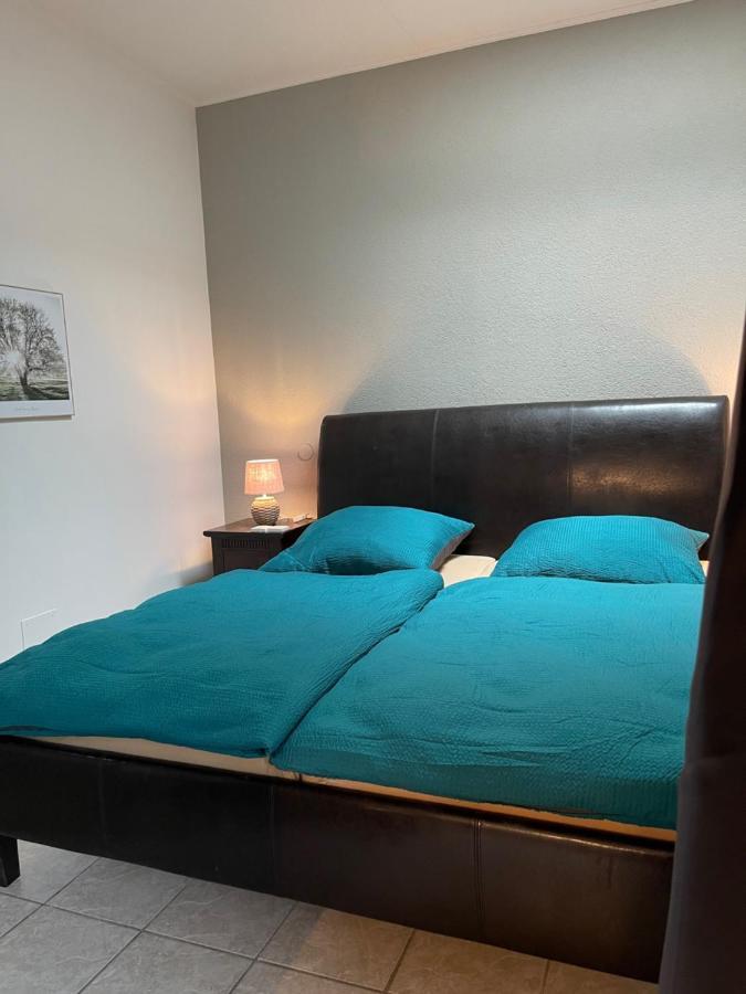 Mitten In Der Natur : Ferienwohnung Mit 3 Schlafzimmern, Neu Eingerichtet Neu Gaarz Kültér fotó